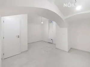 Prodej bytu 1+kk, Praha - Vysočany, Kolmá, 23 m2