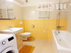 Prodej bytu 2+kk, Jesenice, Na Okruhu, 62 m2