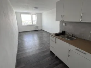 Pronájem bytu 2+kk, Kralupy nad Vltavou, sídl. U Cukrovaru, 42 m2