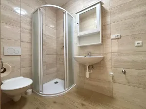 Pronájem bytu 1+1, Praha - Košíře, Holečkova, 35 m2