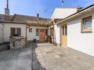 Prodej rodinného domu, Břeclav - Poštorná, Hlavní, 115 m2