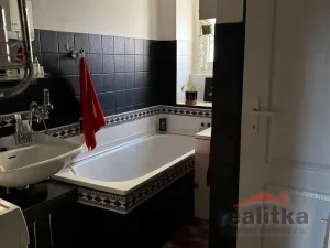 Pronájem bytu 2+1, Opava - Předměstí, Mařádkova, 73 m2