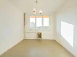 Prodej bytu 3+1, Netvořice, Sídliště II., 73 m2