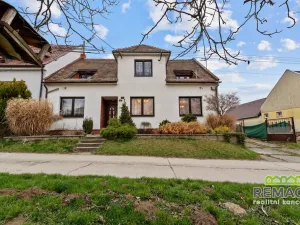 Prodej rodinného domu, Zlechov, 195 m2