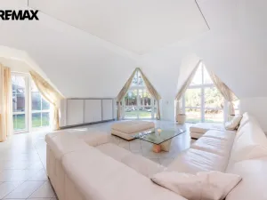 Prodej kanceláře, Praha, U zahrádek, 433 m2