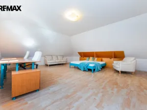 Prodej kanceláře, Praha, U zahrádek, 433 m2