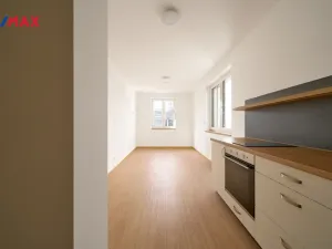 Pronájem bytu 1+kk, Hradec Králové - Pražské Předměstí, Blažíčkovo náměstí, 30 m2