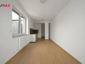 Pronájem bytu 1+kk, Hradec Králové - Pražské Předměstí, Blažíčkovo náměstí, 30 m2