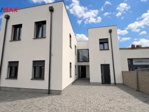 Pronájem bytu 3+kk, Hradec Králové - Pražské Předměstí, Blažíčkovo náměstí, 57 m2