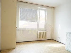 Prodej bytu 1+1, Jaroměř, nábřeží 17. listopadu, 38 m2