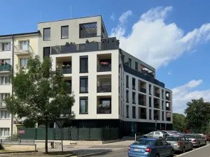 Pronájem bytu 1+kk, Praha - Strašnice, Michelangelova, 35 m2