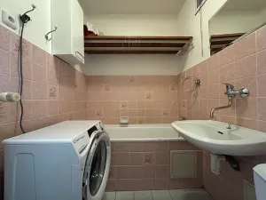 Pronájem bytu 2+kk, Praha - Žižkov, Na Ohradě, 48 m2