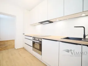 Prodej bytu 2+1, Omlenice - Omlenička, 56 m2
