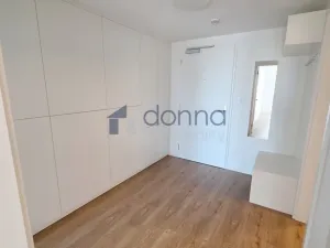 Pronájem bytu 2+kk, Praha, Hábova, 56 m2
