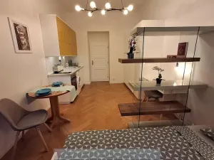 Pronájem bytu 1+kk, Praha - Nusle, náměstí Bratří Synků, 23 m2
