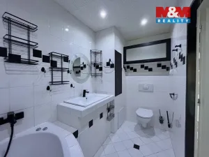 Pronájem bytu 2+1, Chomutov, Skalková, 52 m2