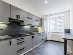 Prodej bytu 2+1, Kladno, gen. Píky, 62 m2