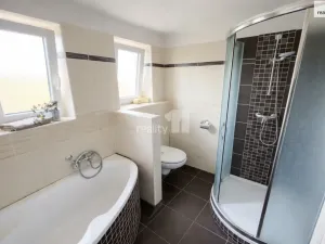 Prodej rodinného domu, Suchdol, 271 m2