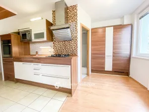 Pronájem bytu 2+1, Znojmo, Vídeňská třída, 60 m2