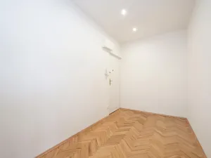 Pronájem bytu 1+kk, Praha - Nusle, Čiklova, 30 m2