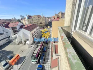 Pronájem bytu 1+kk, Praha - Nusle, Nuselská, 34 m2