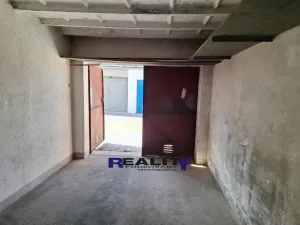Pronájem garáže, Žatec, Plzeňská, 18 m2
