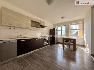 Pronájem bytu 3+1, Vracov, náměstí Míru, 107 m2