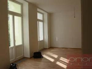 Pronájem bytu 2+kk, Praha - Karlín, Křižíkova, 63 m2