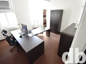 Pronájem kanceláře, Karlovy Vary, Bělehradská, 112 m2