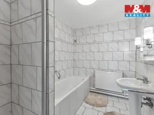 Prodej rodinného domu, Zvoleněves, 245 m2