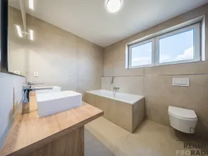 Prodej rodinného domu, Vracov, Lesní, 225 m2