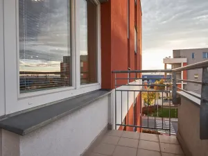 Pronájem bytu 1+kk, Praha, Milotická, 35 m2