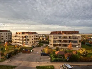 Pronájem bytu 1+kk, Praha, Milotická, 35 m2