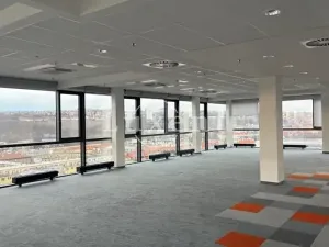 Pronájem kanceláře, Praha, Českomoravská, 300 m2