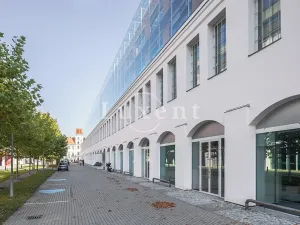Pronájem kanceláře, Praha, Křižíkova, 416 m2