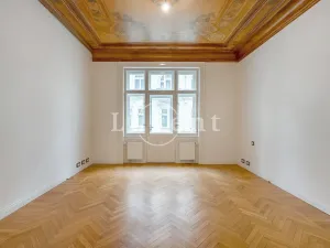 Pronájem kanceláře, Praha - Josefov, Pařížská, 138 m2