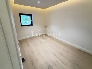 Prodej vily, Zadar, Chorvatsko, Krešimirova obala, 246 m2