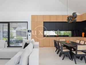 Prodej vily, Bol, Chorvatsko, 250 m2