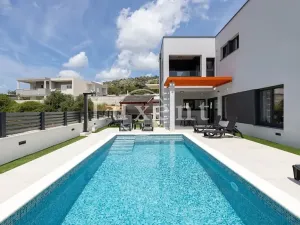 Prodej rodinného domu, Trogir, Chorvatsko, 200 m2