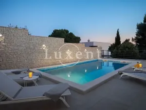 Prodej vily, Bol, Chorvatsko, 165 m2