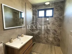 Prodej bytu 4+kk, Pag, Chorvatsko, 118 m2