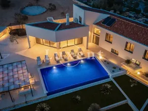 Prodej vily, Rogoznica, Chorvatsko, 310 m2