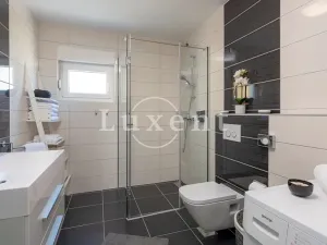 Prodej vily, Omiš, Chorvatsko, 253 m2