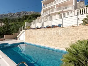 Prodej vily, Omiš, Chorvatsko, 253 m2