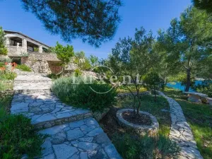 Prodej vily, Bol, Chorvatsko, 300 m2