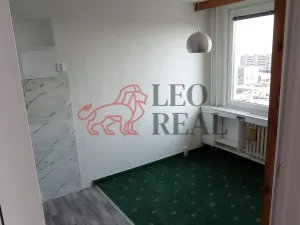 Pronájem bytu 3+kk, Praha - Kobylisy, Kyselova, 67 m2