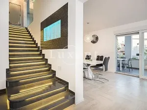 Prodej rodinného domu, Rogoznica, Chorvatsko, 400 m2