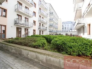 Pronájem bytu 1+kk, Praha - Žižkov, Husitská, 48 m2
