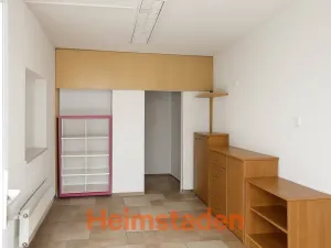Pronájem obchodního prostoru, Karviná - Ráj, Školská, 17 m2