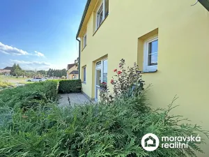 Pronájem bytu 2+kk, Neslovice, Školní, 38 m2